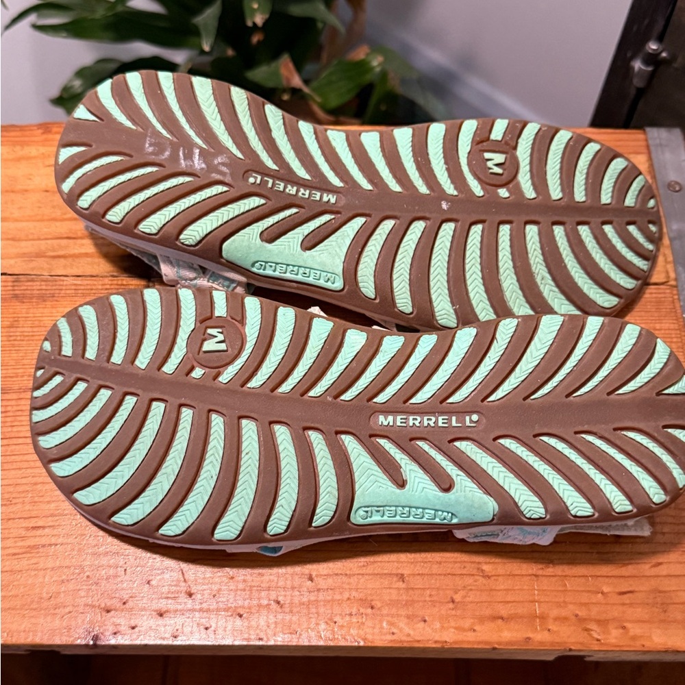 Merrell Women's Sandals - White and Aqua - Picture 2 of 3